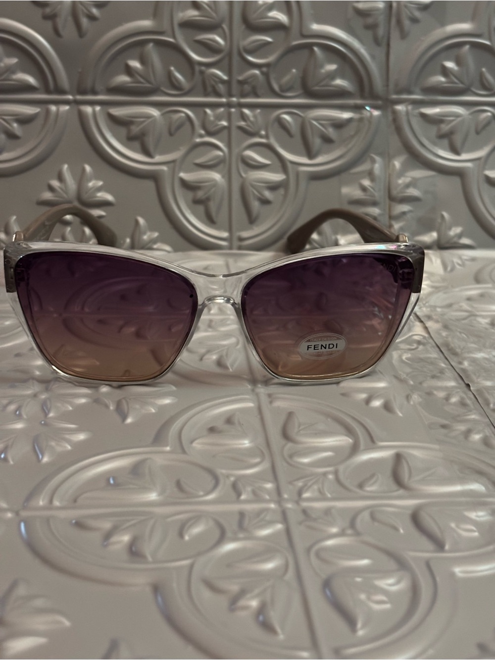 Women's Gradient Purple Cat-Eye Sunglasses